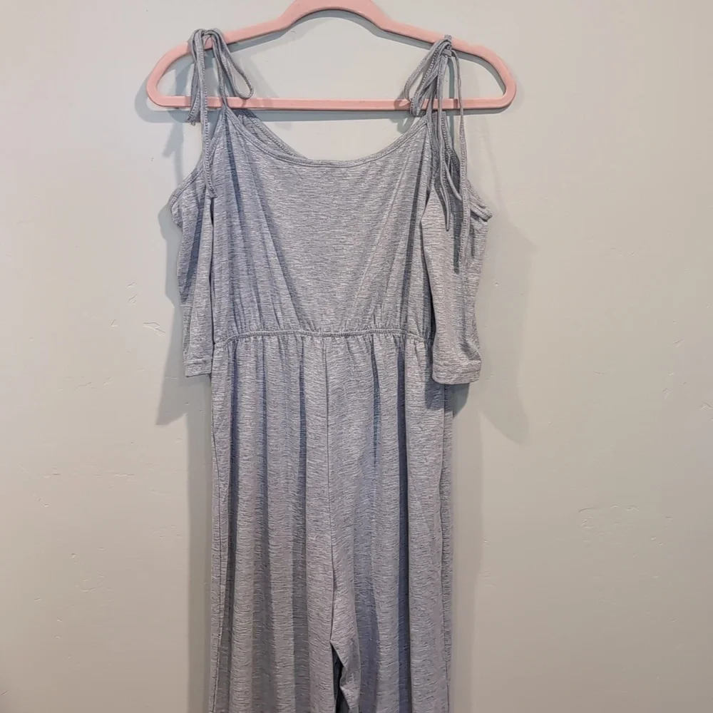 SHEIN Light Gray Tie Strap Off Shoulder Elastic Waist Relaxed Leg Jumpsuit Small